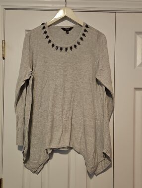 Simply Vera Light Gray Embellished-Neck Long Sleeve Sweater